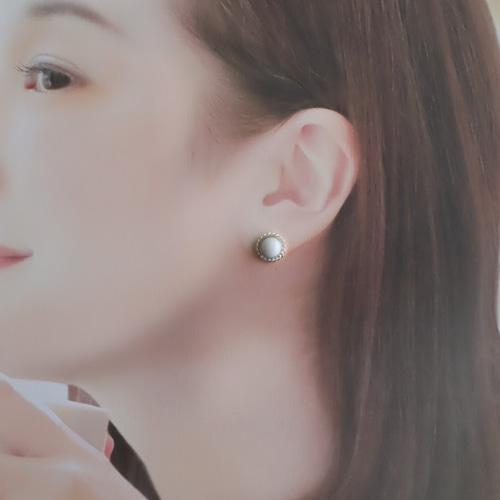 ホワイトオニキスシルバーピアス 白い石 白いアクセサリー