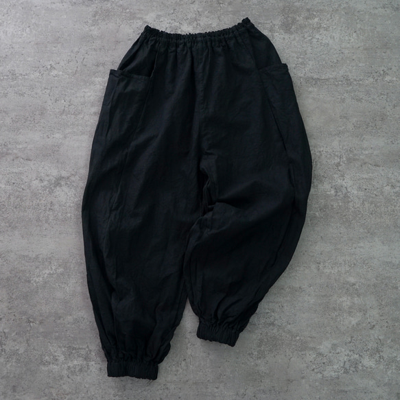 アラジンパンツ/ブラック/ハーフリネン/泉州織物 6枚目の画像