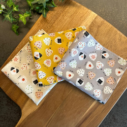 入園入学グッズ＊ハンドメイド＊ランチョンマット＊巾着袋＊おにぎり＊945 サイズが選べる ランチョンマット ♡ おにぎり おむすび 和柄 入学入園