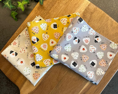 サイズが選べる ランチョンマット ♡ おにぎり おむすび 和柄