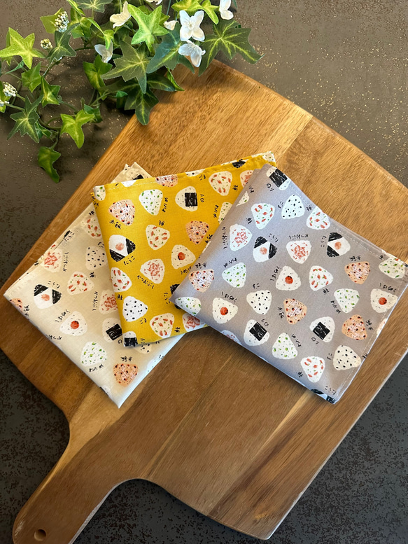 サイズが選べる ランチョンマット ♡ おにぎり おむすび 和柄