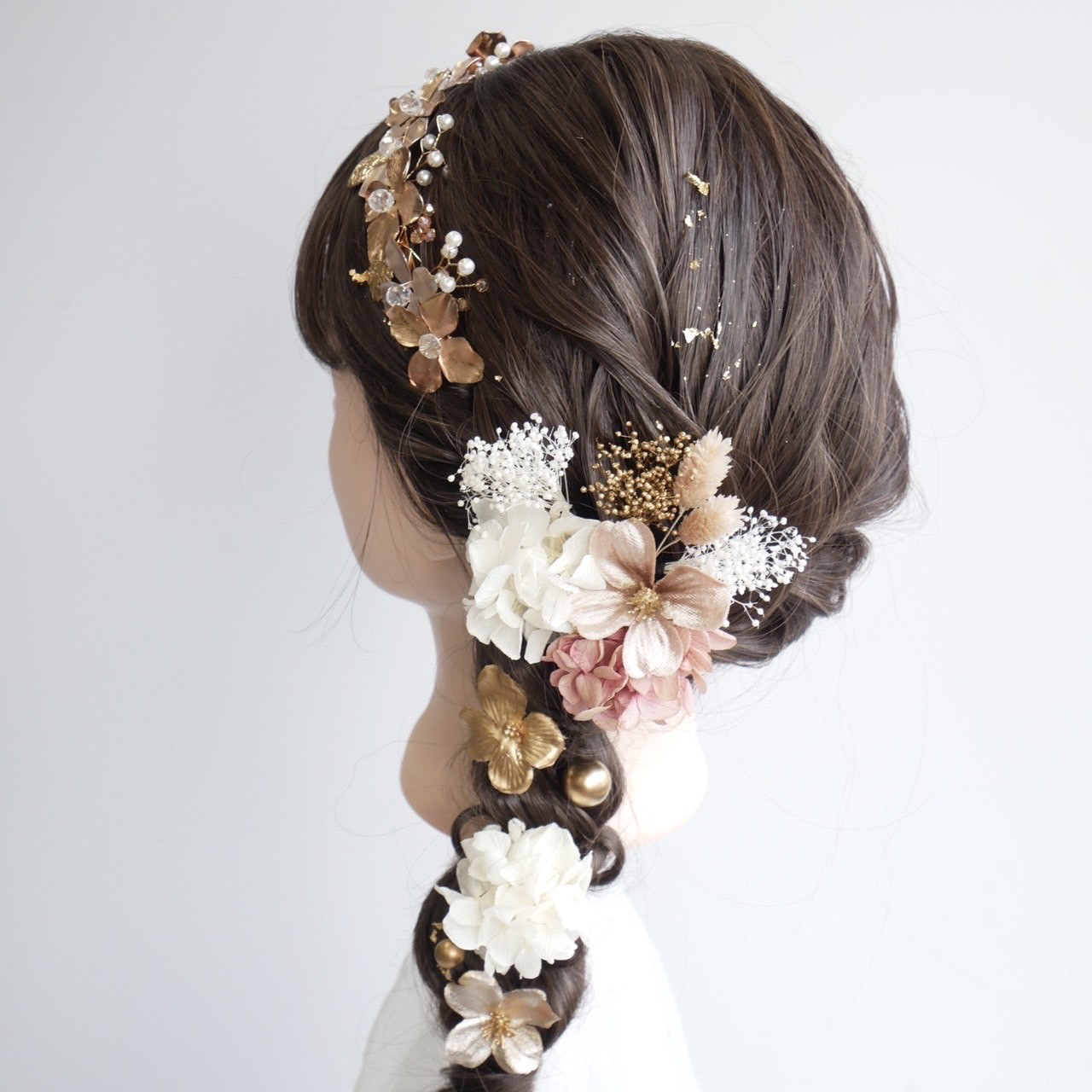 A108 ピンクゴールドカチューシャ　髪飾り成人式卒業式　袴　振袖　結婚式　ドライフラワー