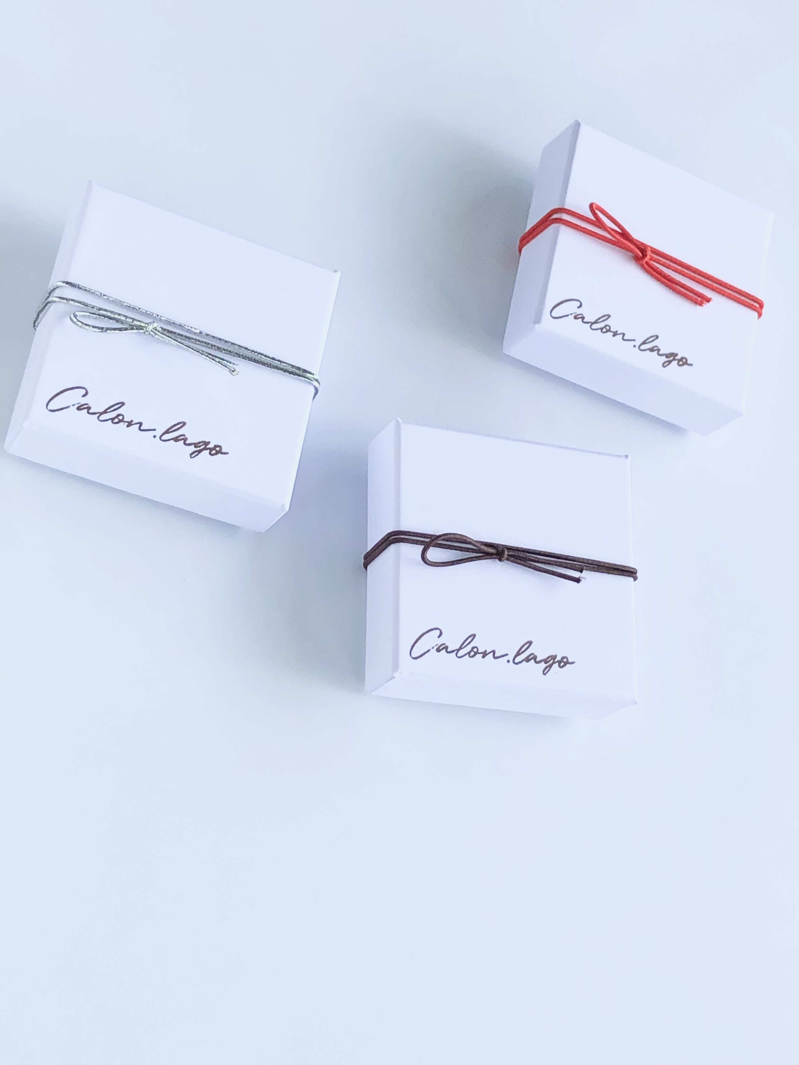 カラーシフトサファイア　ドロップtubu ピアス