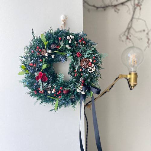 クリスマス2025 森のクリスマスリースLサイズ 来年も飾れるリース