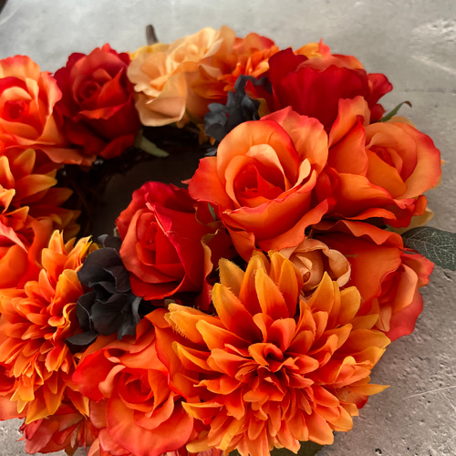 秋の実りリース オレンジ アーティフィシャルフラワー バラ ダリア