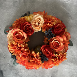 ホワイトパンプキンのプリザーブドフラワーアレンジ ウィンター デスク