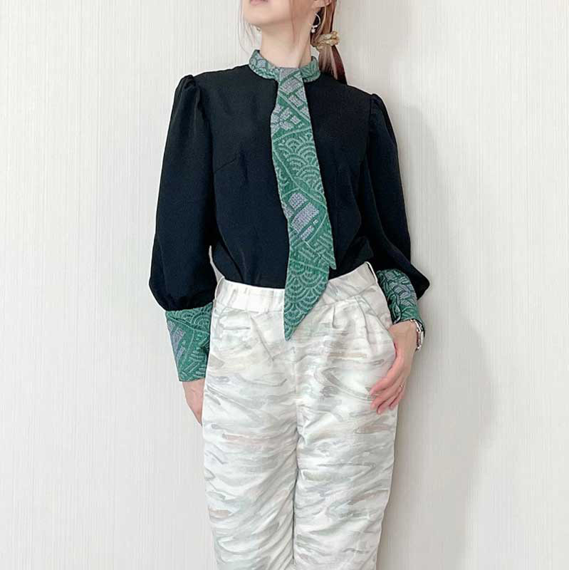 リボンタイパフスリーブブラウス【 着物リメイク 】黒*緑 絞り染め / 一点物 16,500円