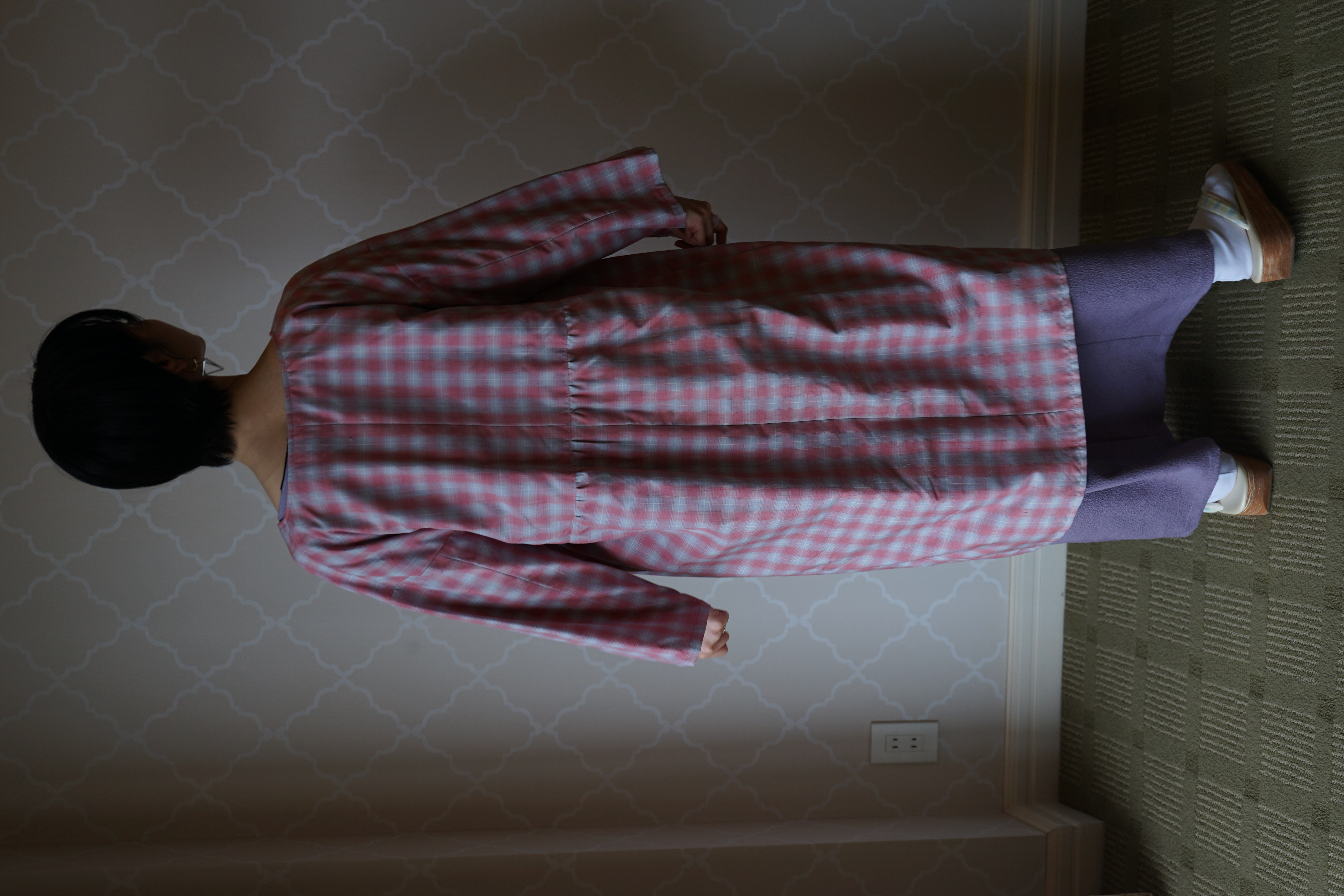 【送料無料】【Sale】ピンクのチェックがかわいい新品の着物の反物で仕上げたオールシルクのワンピース。