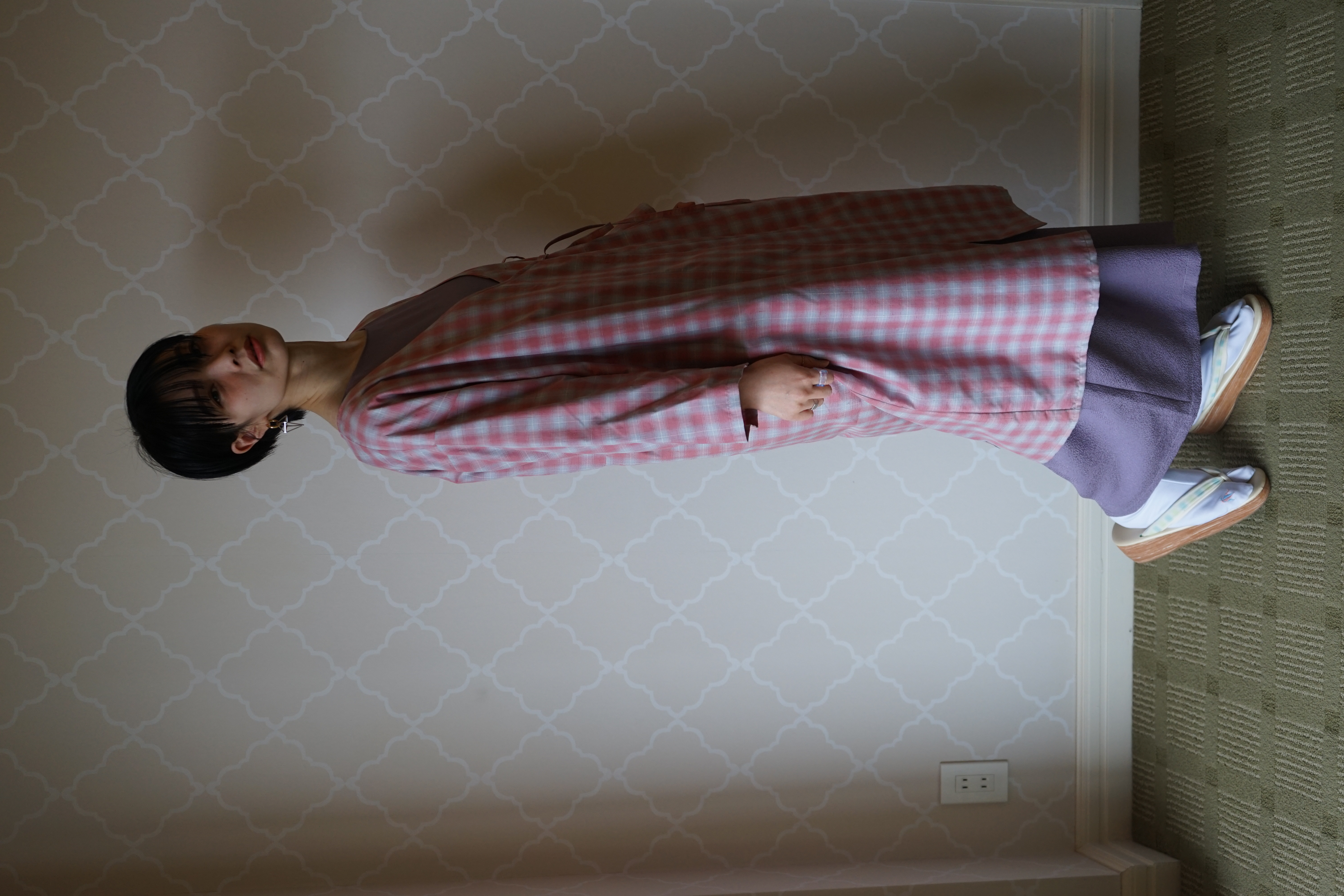 【送料無料】【Sale】ピンクのチェックがかわいい新品の着物の反物で仕上げたオールシルクのワンピース。