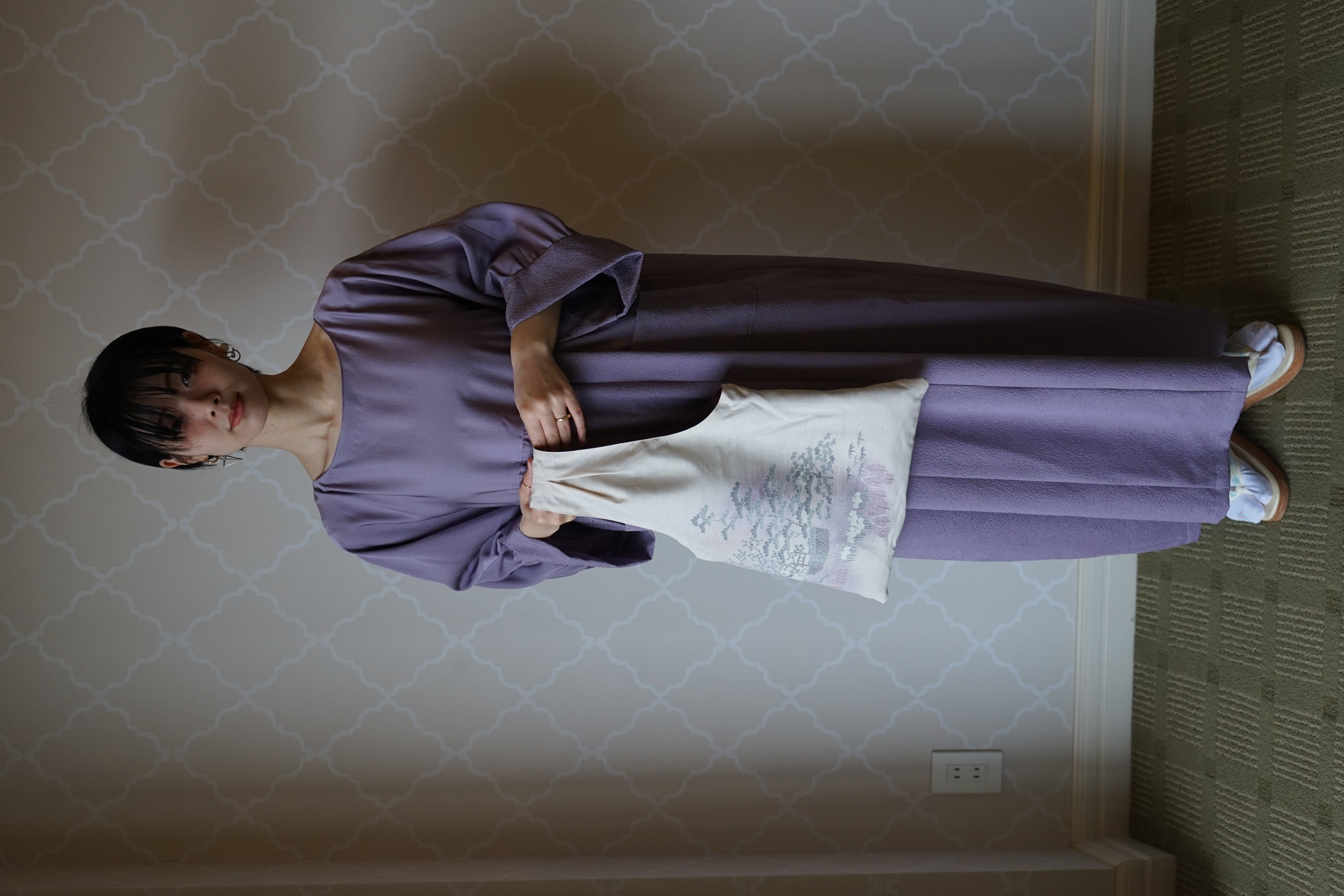 【送料無料】【Sale】上品な、モーブ色の新品の着物の反物で仕上げたオールシルクのワンピース。