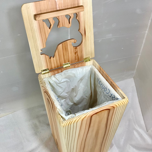 天然木 国産杉材 蝶番蓋付. ワンチャンデザイン ゴミ箱 手造り その他