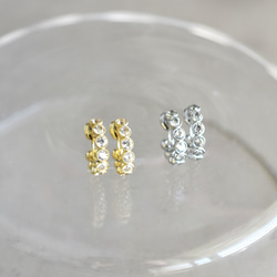 售完即止【金屬過敏相容】圈形耳環款式！帶有無孔夾的抗痛氧化鋯環形耳環 第2張的照片