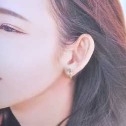 售完即止【金屬過敏相容】圈形耳環款式！帶有無孔夾的抗痛氧化鋯環形耳環 第8張的照片