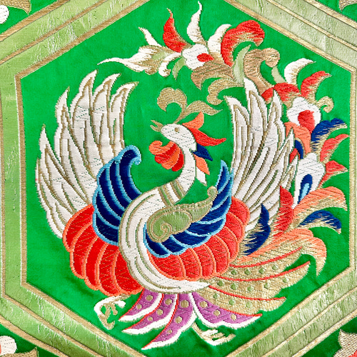 帯のタペストリー 鮮やかな緑に舞う鳳凰 帯 リメイク インテリア