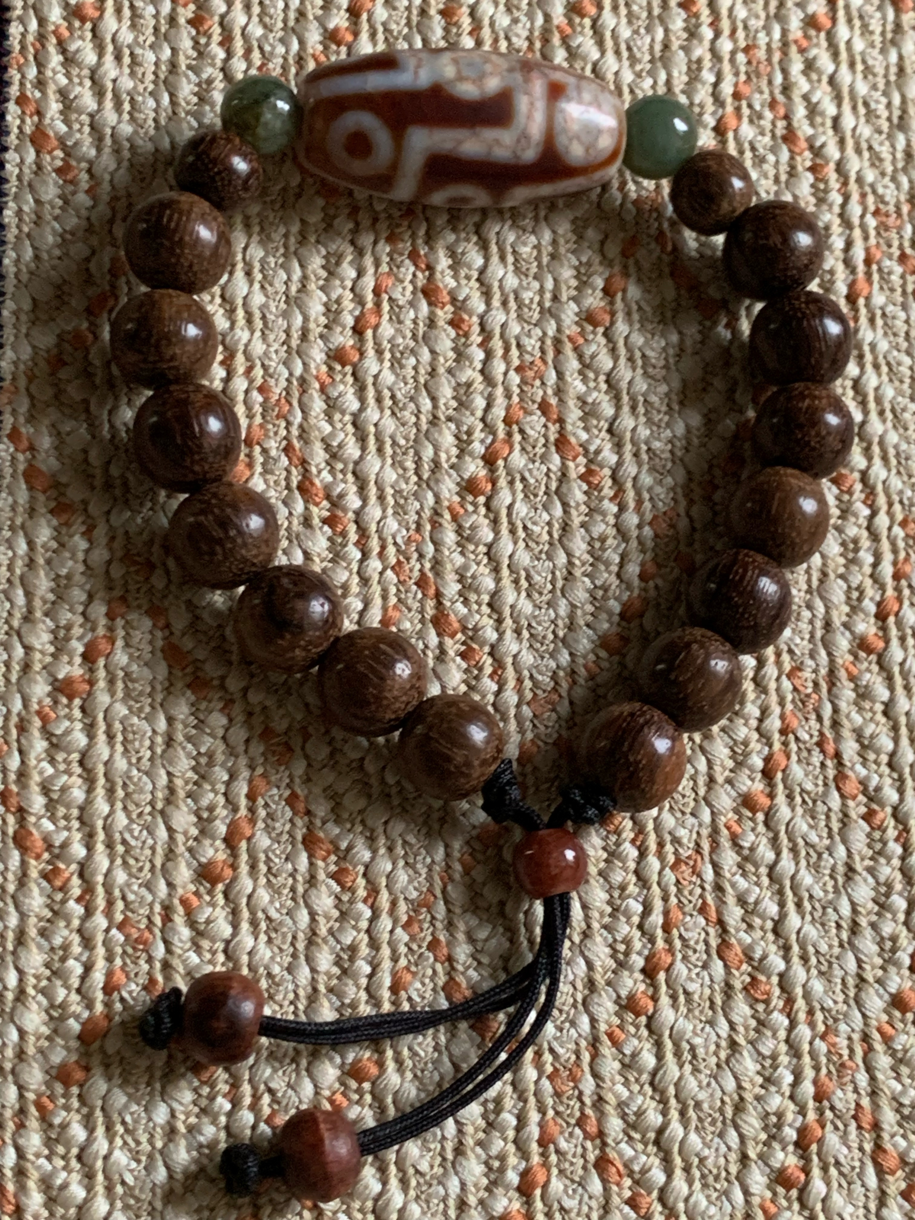 九字呪法/赤龍紋九眼天珠のブレスレット