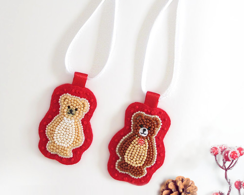 ビーズ刺繍オーナメント【くま】 / クリスマス その他インテリア雑貨