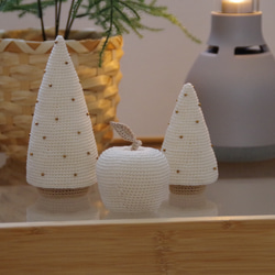 【yuj - süß line】手編みのクリスマスツリーとりんごのセット　クリスマス　デコレーション　オーナメント 6枚目の画像