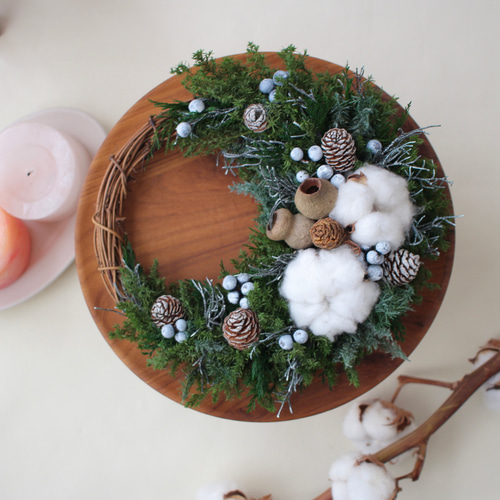 コニファーと木の実のハーフリース クリスマスリース コットンフラワー コニファーと木の実のハーフリース クリスマスリース コットン