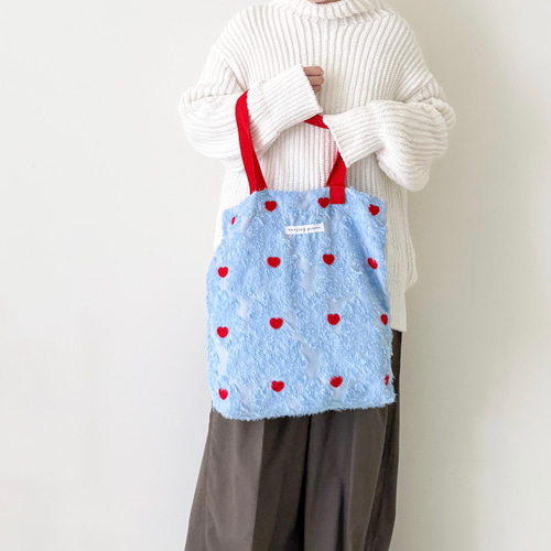 A4対応！ハート刺繍のフラワー肩掛けトートバッグ(水色) Mサイズ