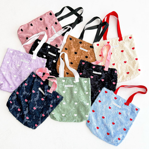 A4対応！ハート刺繍のフラワー肩掛けトートバッグ(水色) Mサイズ