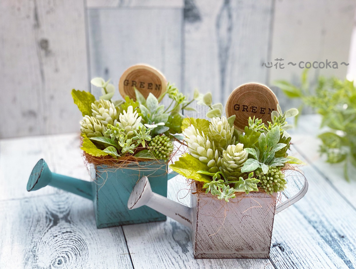 再販 ブリキジョウロ(ホワイト)▫️多肉植物・フェイクグリーン  