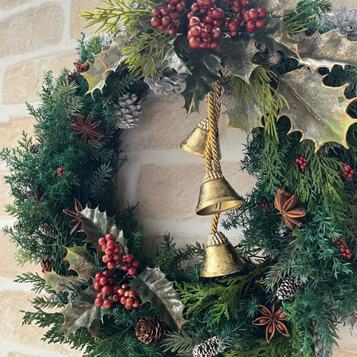 数年飾れる針葉樹の香りのクリスマスリース/35cm プリザーブドフラワー