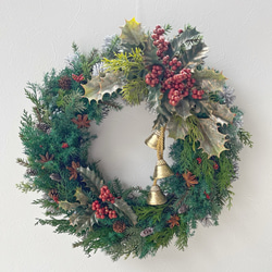 数年飾れる針葉樹の香りのクリスマスリース/35cm プリザーブドフラワー