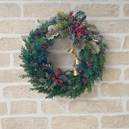 数年飾れる針葉樹の香りのクリスマスリース/35cm プリザーブドフラワー