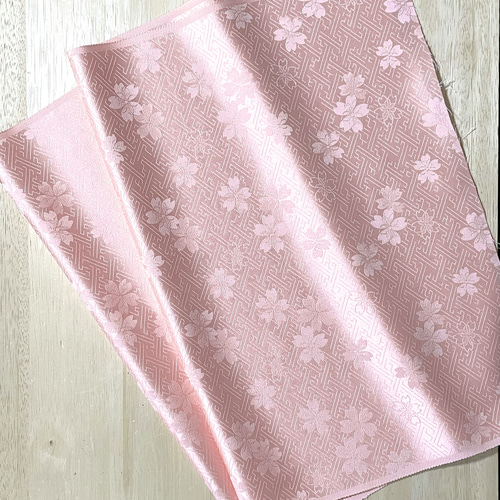 正絹ハギレ☆無地mj047B桃色B はぎれ umi 通販 18424449｜Creema(クリーマ)