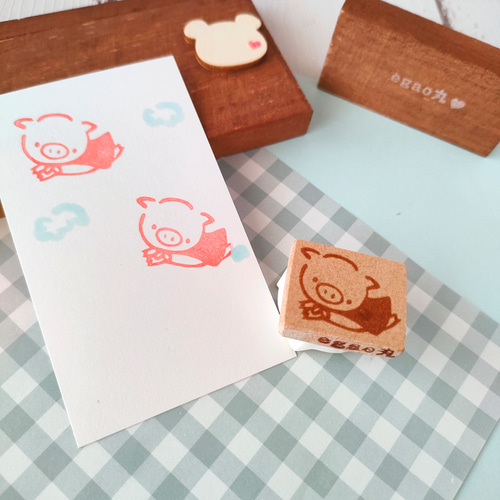 飛んでるブタさん』消しゴムはんこ はんこ・スタンプ egao丸