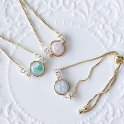 選擇您自己的品牌名稱女士滑扣手鍊，飾有誕生石和天然寶石，均碼，並飾有 2026 年春季誕生石。 第11張的照片