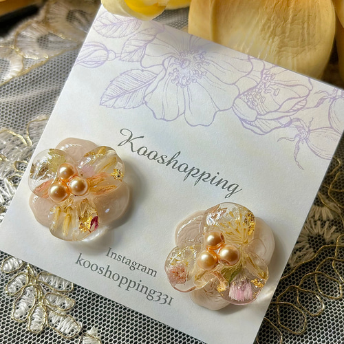 フラワーレジンピアス&イヤリング ミルクラテ お花 レジンアクセサリー