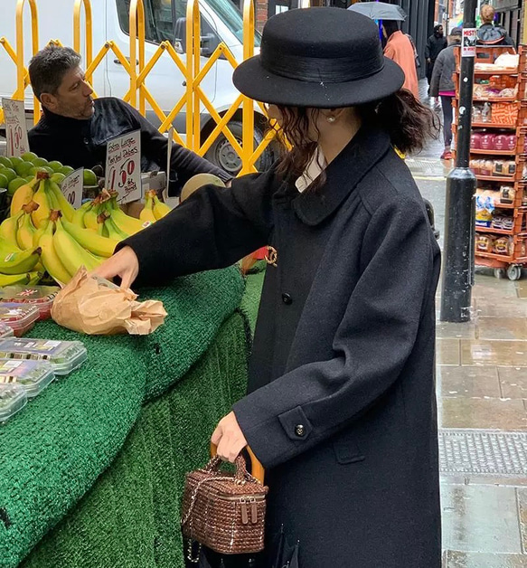 レトロモダンな丸襟　ウールのロングコート【春秋冬】黒系 16枚目の画像