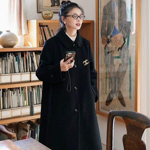 レトロモダンな丸襟 ウールのロングコート【春秋冬】黒系 コート ね