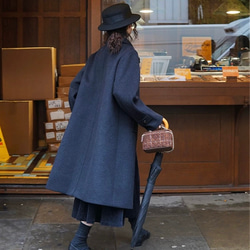 レトロモダンな丸襟　ウールのロングコート【春秋冬】黒系 3枚目の画像