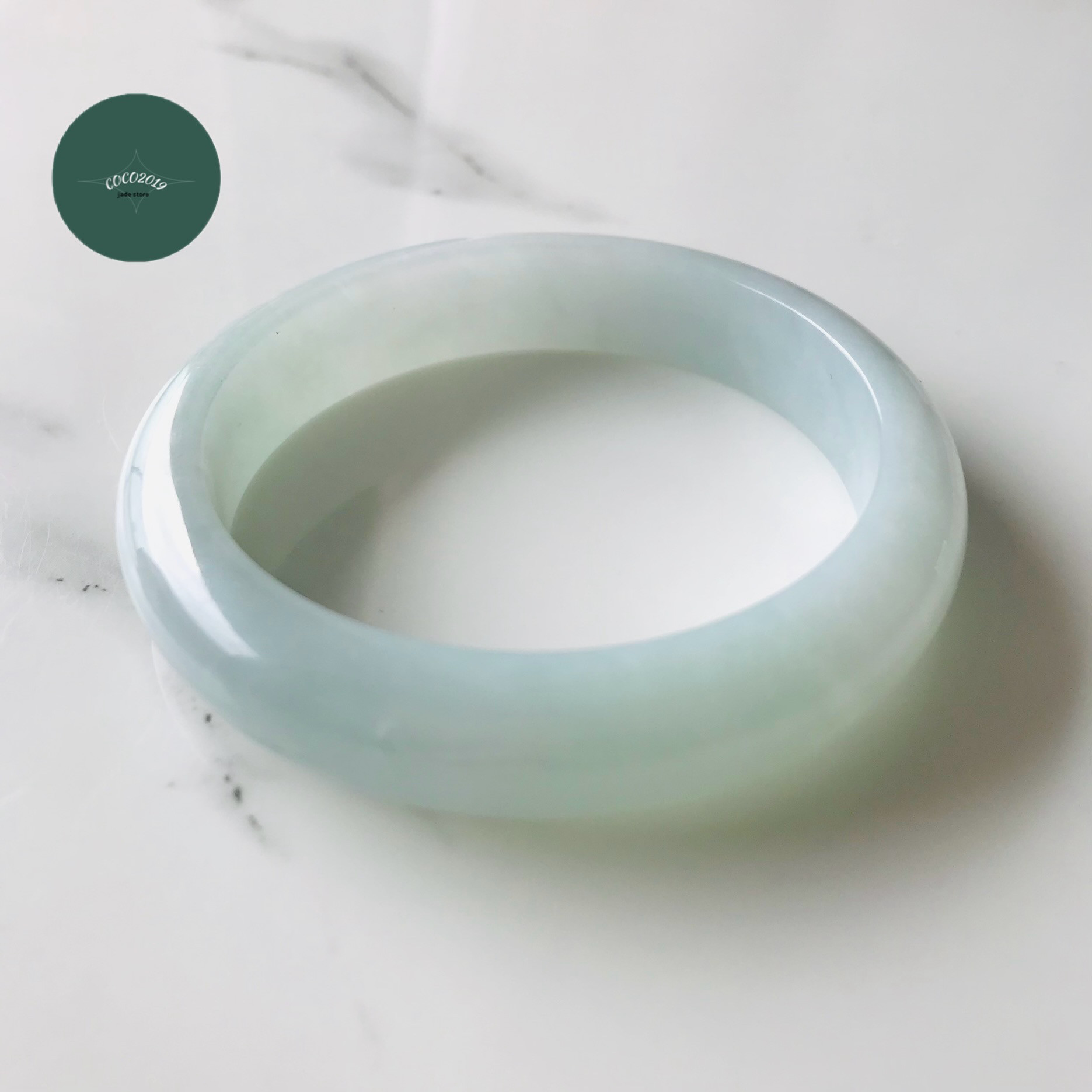 【B2010-0144】ジェイド　翡翠　ヒスイ　バングル　一点もの　希少　ミャンマー産　ライトグリーン　53.5mm 92,400円