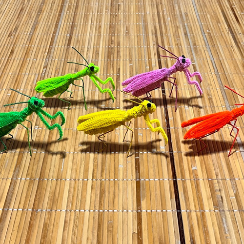 天然ひすいカマキリ置物】