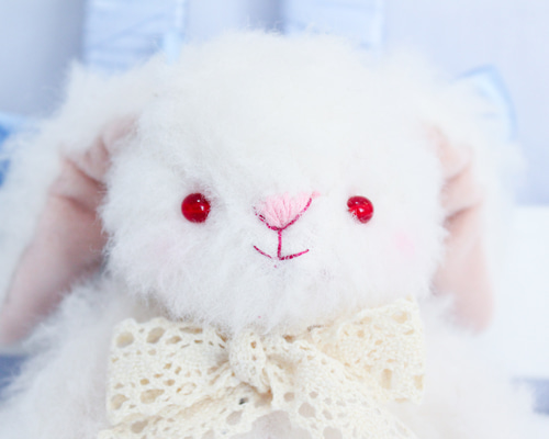 うさぎ　ぬいぐるみ　アートドール　作家　ロップイヤー 作家 ハンドメイド ぬいぐるみ アートドール うさぎ ロップ