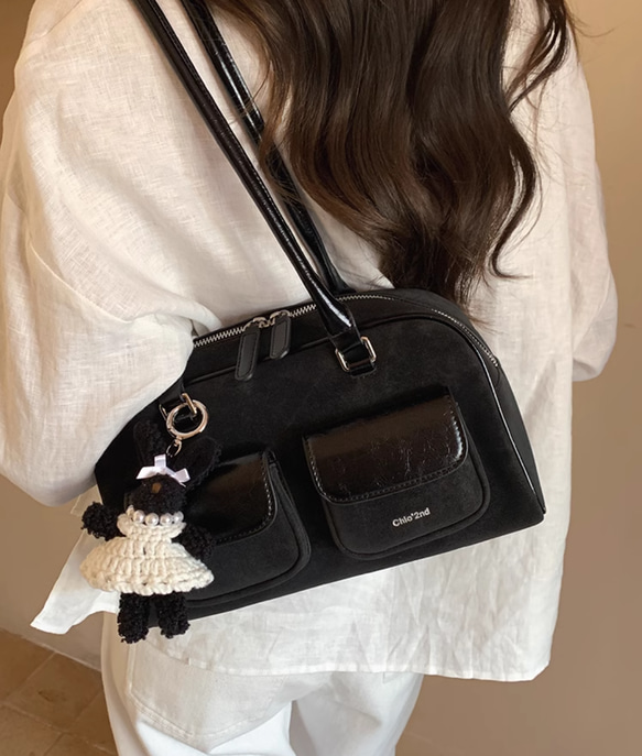 黒の高級感ショルダーバッグ.手提げショルダーバッグ.通勤バッグ