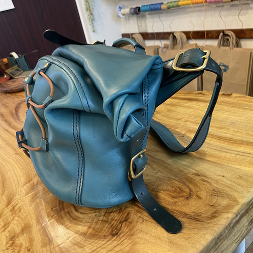 Roll Top Messenger Bag -ST ロールトップメッセンジャーバッグ