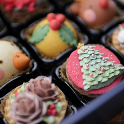 （クリスマス近辺発送）クリスマスあんフラワークッキー 15個入り　 食べられるお花！あんこのお花！クリスマス　高級ギフト 15枚目の画像