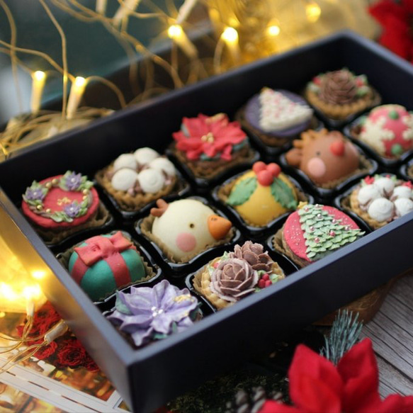 （クリスマス近辺発送）クリスマスあんフラワークッキー 15個入り　 食べられるお花！あんこのお花！クリスマス　高級ギフト 6枚目の画像