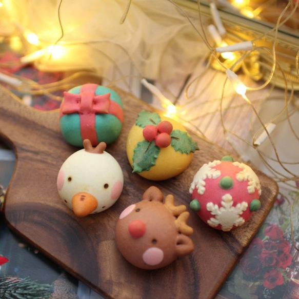 （クリスマス近辺発送）クリスマスあんフラワークッキー 15個入り　 食べられるお花！あんこのお花！クリスマス　高級ギフト 2枚目の画像