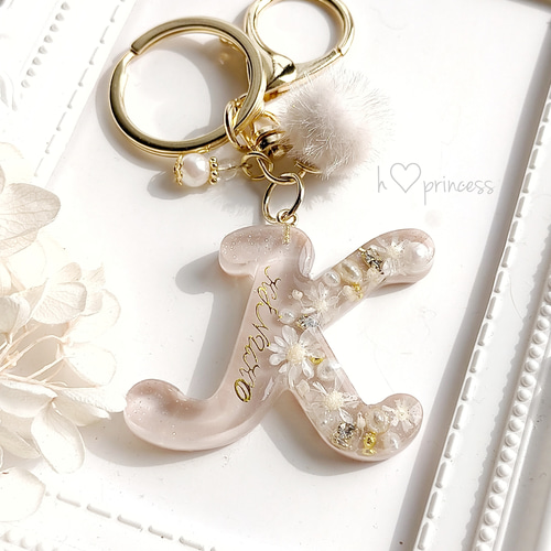 ミルクティーベージュ❀.*・ﾟクリスタル♡筆記体イニシャル＆ネーム