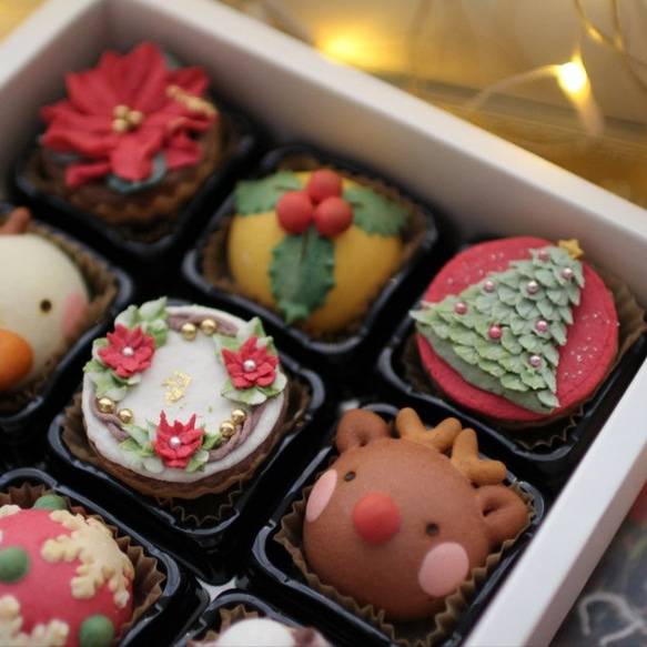 （クリスマス近辺配送）クリスマスあんフラワークッキー9個入り 食べられるお花！あんこのお花！クリスマス　高級ギフト 6枚目の画像