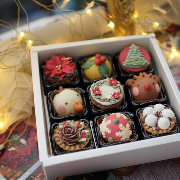 （クリスマス近辺配送）クリスマスあんフラワークッキー9個入り 食べられるお花！あんこのお花！クリスマス　高級ギフト 2枚目の画像