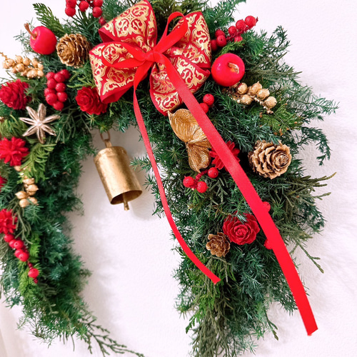 特集ページ掲載】幸運よ呼ぶ馬蹄形 クリスマスリース クリスマス