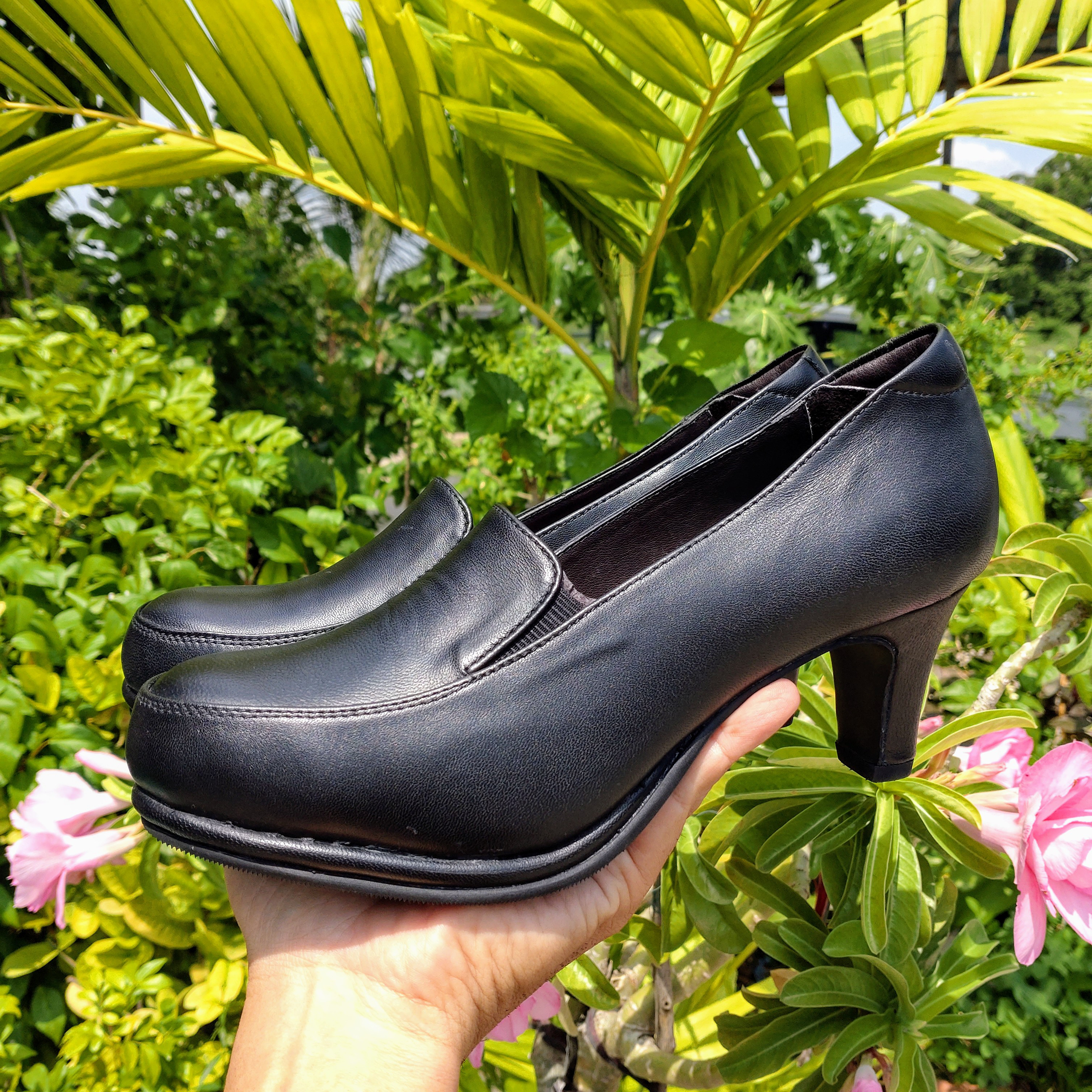 ◇本革◇パンプス◇外反母趾対応◇足に馴染む本革◇軽く履きやすい◇◇牛革◇ヒール6cm◇