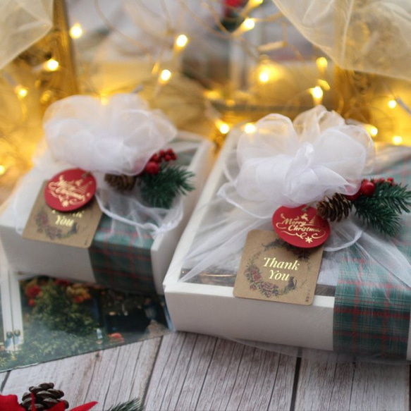 （クリスマス近辺配送）クリスマスあんフラワークッキー＆饅頭 4個入り 2枚目の画像