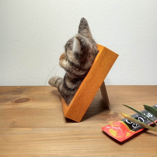 ほっこり♡猫の見える窓】キジトラ猫ver.【羊毛フェルト】【猫